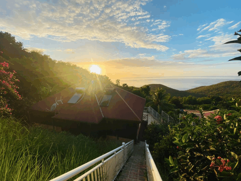 Villa calme & vue mer avec piscine – Bouillante